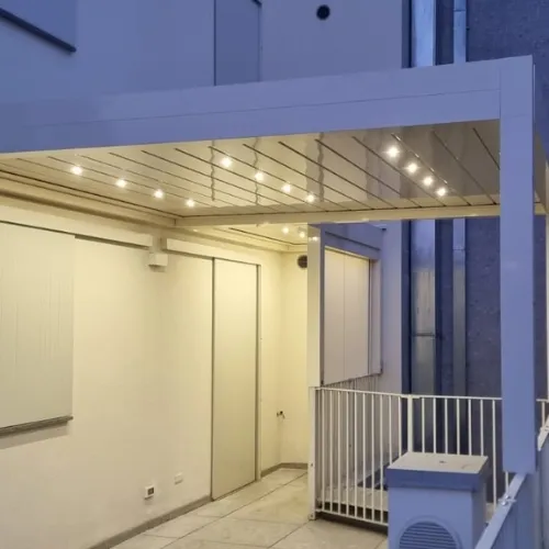 pergola bioclimatica con spot led