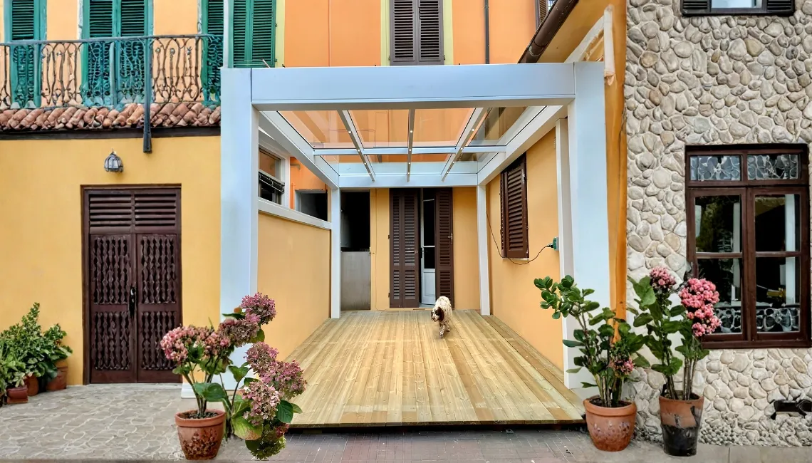 pergola fissa con vetri