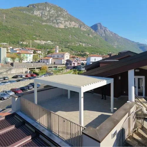 pergola bioclimatica provincia di Lecco